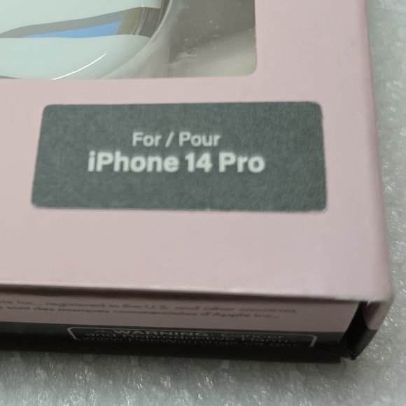 NIB Kate Spade phone case, 6.1” fits iPhone 14 pro - Picture 5 of 6